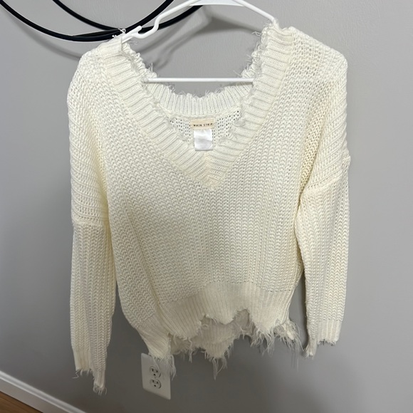 Sweater - Picture 2 of 4